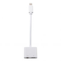 Redukció lightning és jack 3.5 konektorral töltéshez és zenehallgatáshoz egyszerre mert iPhone - fehér