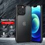 Félig átlátszó tok szénszálas mintával - iPhone 13 Pro - fekete