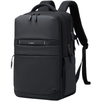 COOLBELL CB-8316 tágas hátizsák külső USB porttal iPad / MacBook készülékekhez 16"-ig - fekete