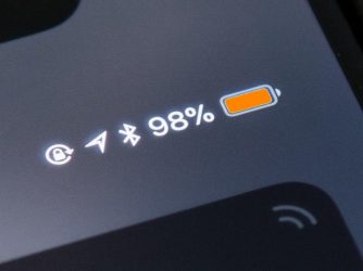 iPhone erősen változtatni a színt