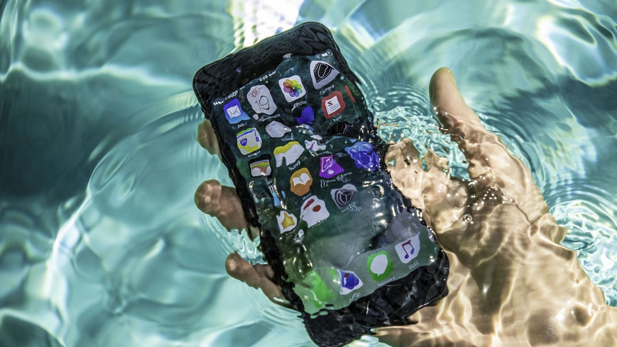 Leteszteltük az iPhone&nbsp;7 vízállóságát! Lássuk, mennyi ideig tart