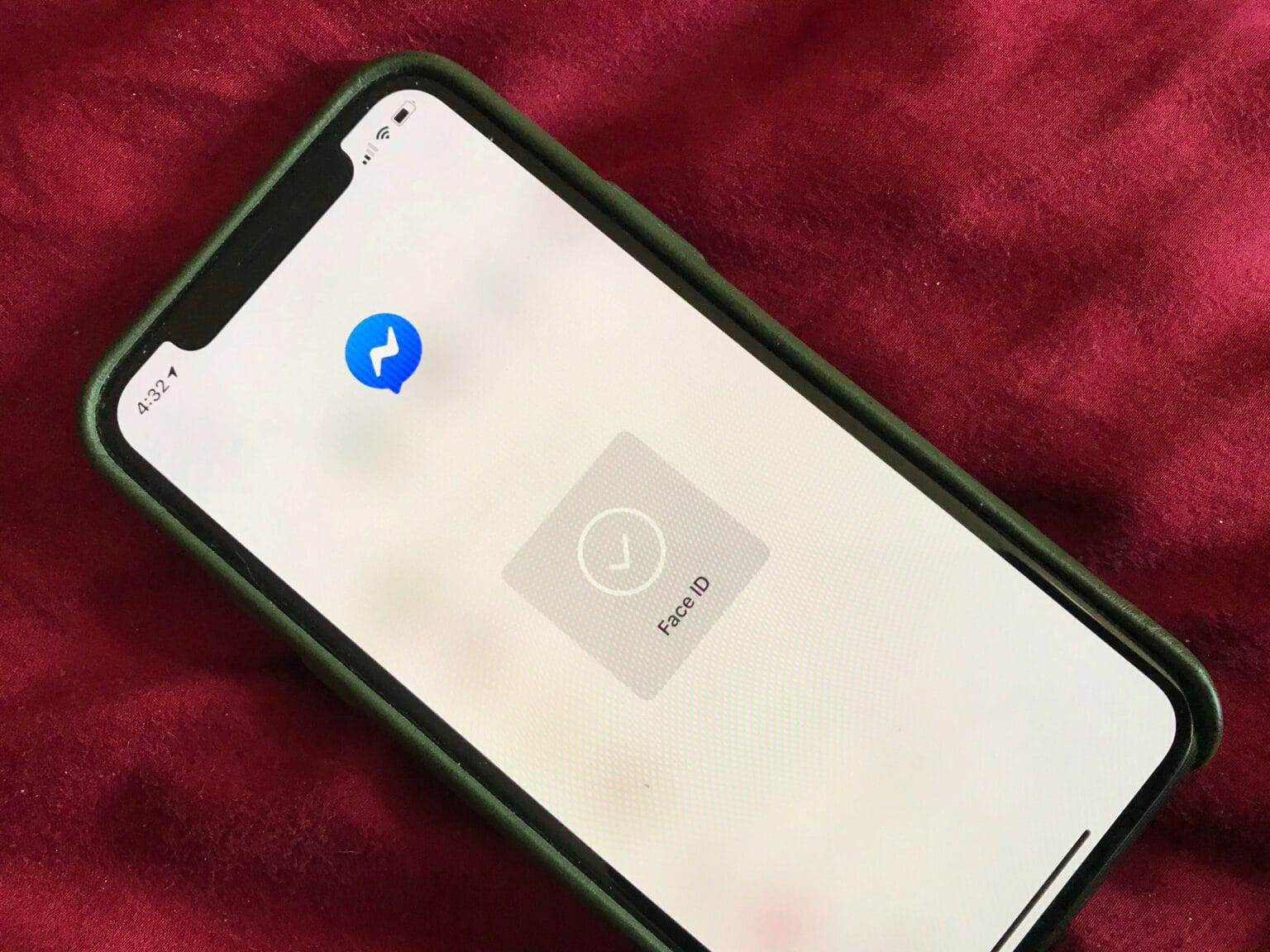 Hogyan lehet zárolni a Messenger -t Face ID vagy Touch ID segítségével